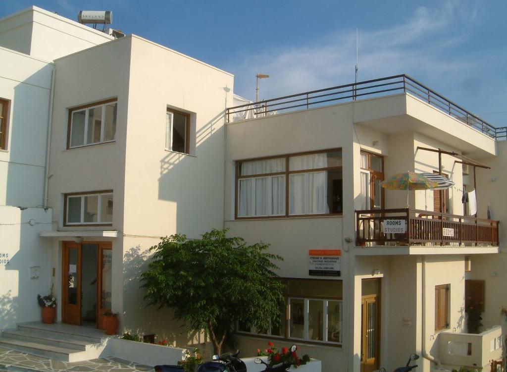 Naxos Lane Center Studios Naxos City Exterior photo